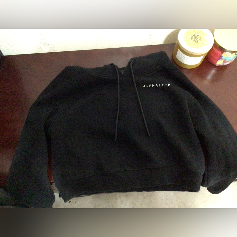 Cropped hoodie